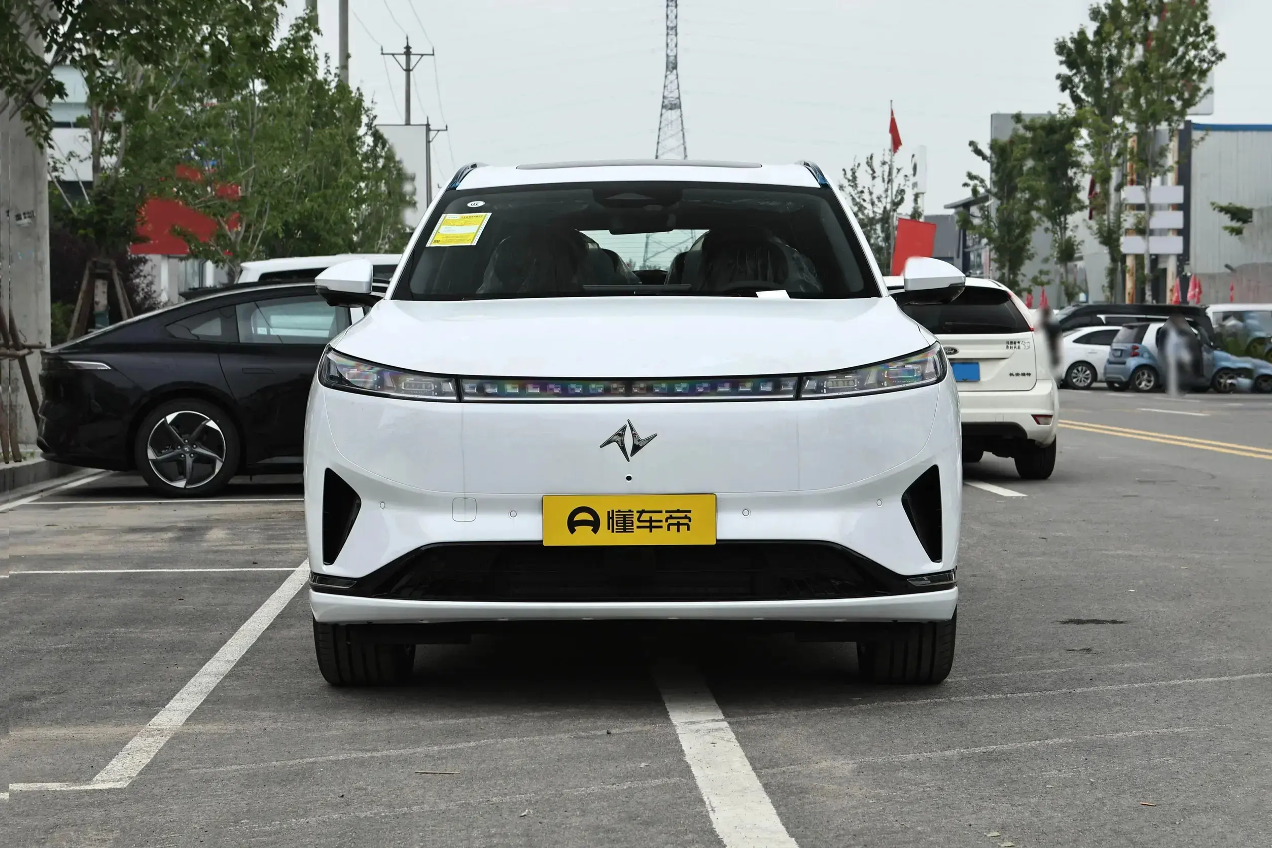 大6座SUV，降到18.86万，纯电续航210km，对标理想L6有胜算吗？